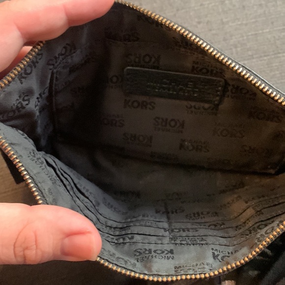 Michael kors clutch - Picture 3 of 3